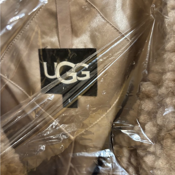 UGG-Gertrude Short Teddy Coat-Putty - Picture 5 of 5